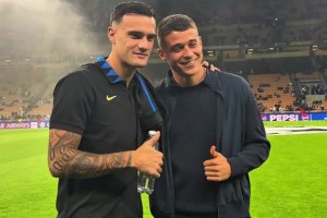 心念旧恩！国米中场斯坦科维奇与布鲁日队友们拥抱致意